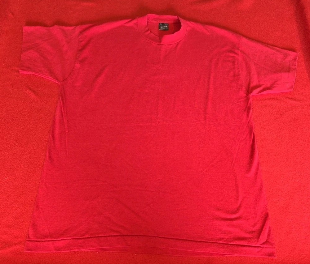 Vintage Fruit of the Loom Best Single Stitch Red Blank T-Shirt Size XL USA