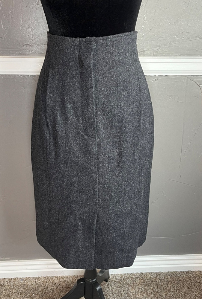 Dana Buchman Wool Skirt Women's Size 12 Gray Pencil Career Academia