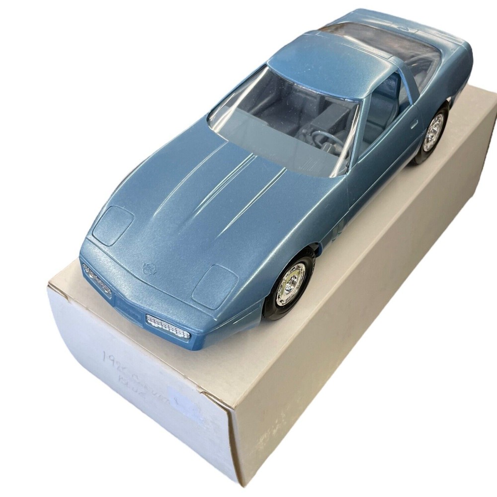 1985 Corvette Coupe Blue Dealer promo model Assembled AMT Ertl