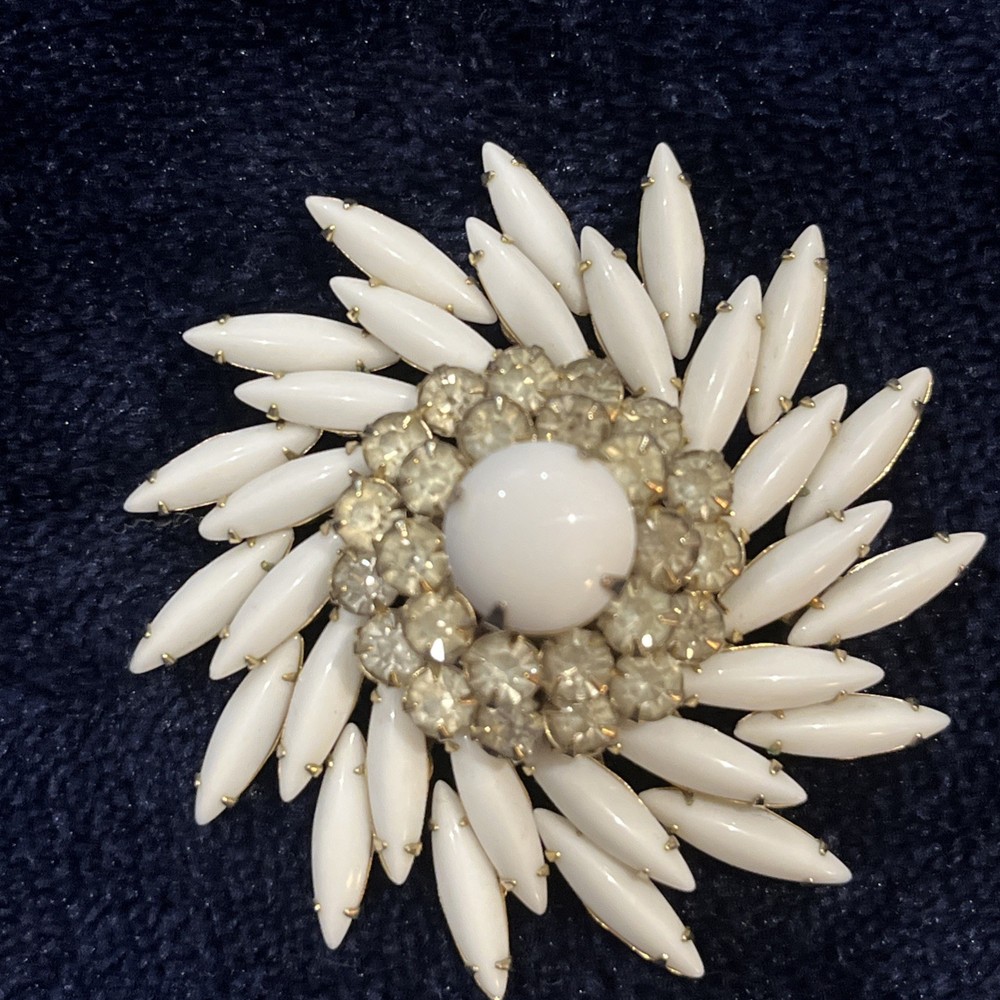Large Vintage Judy Lee Milk Glass Navette & Clear Rhinestone Brooch 2.5