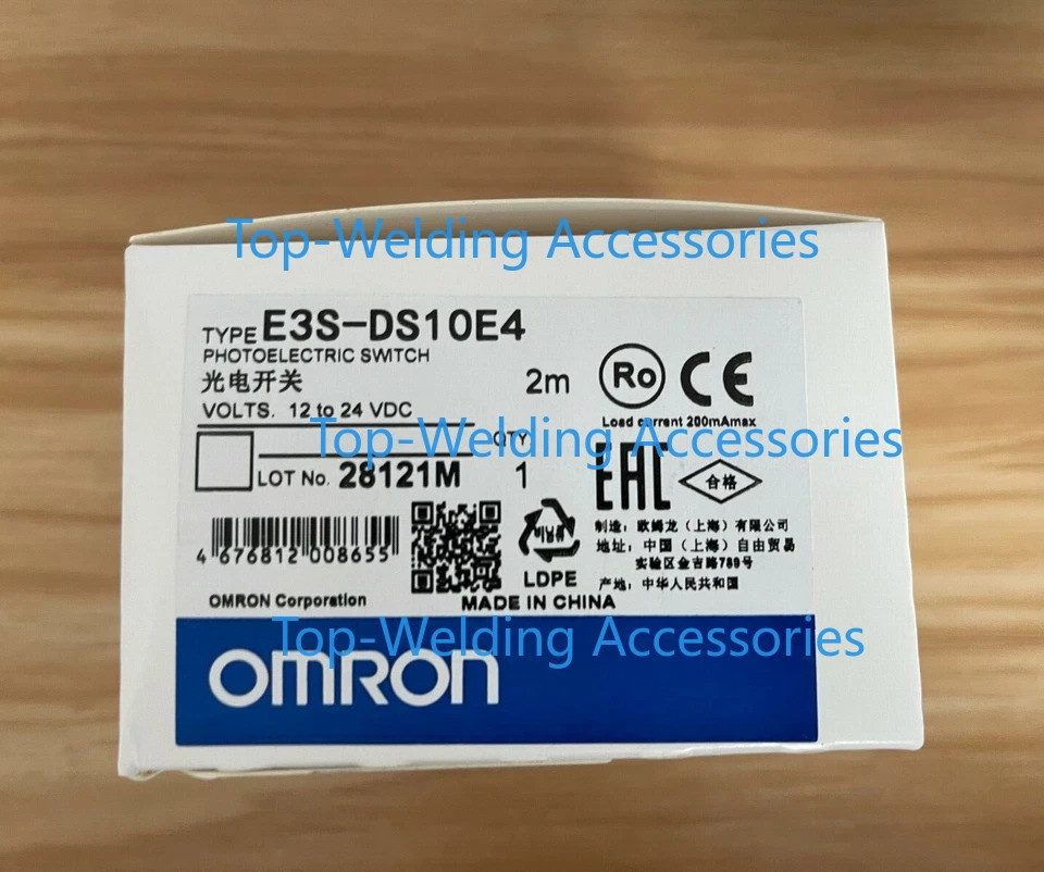 New Omron E3S-DS10E4 Diffuse Reflective Photoelectric Sensor, 100mm, Pre-Wired