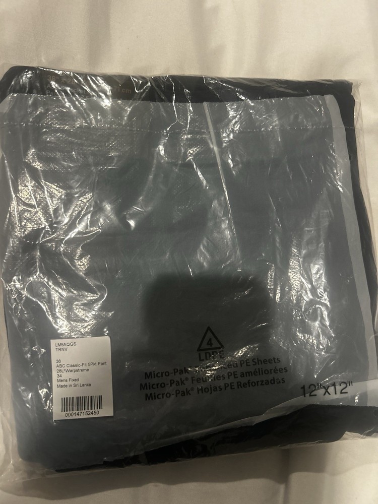 Lululemon Men's Pants ABC Classic Fit size 38