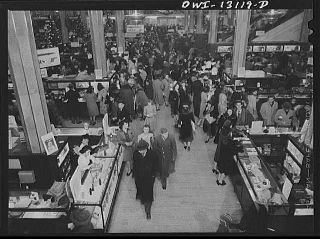Photo:New York NY 1930s R H Macy Department Store Interior Crowd Floor