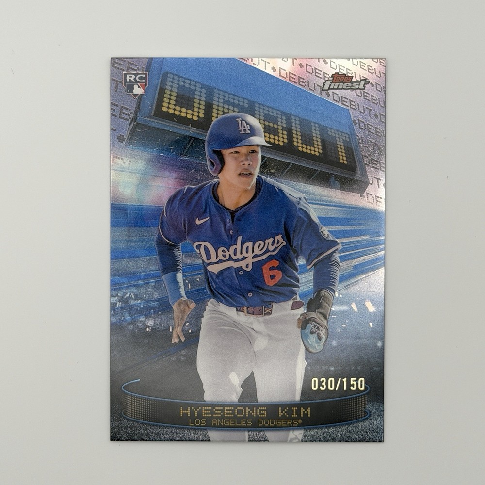 2025 Topps Finest - Debut Hyeseong Kim #D-29 Sky Blue Refractor /150 (RC)