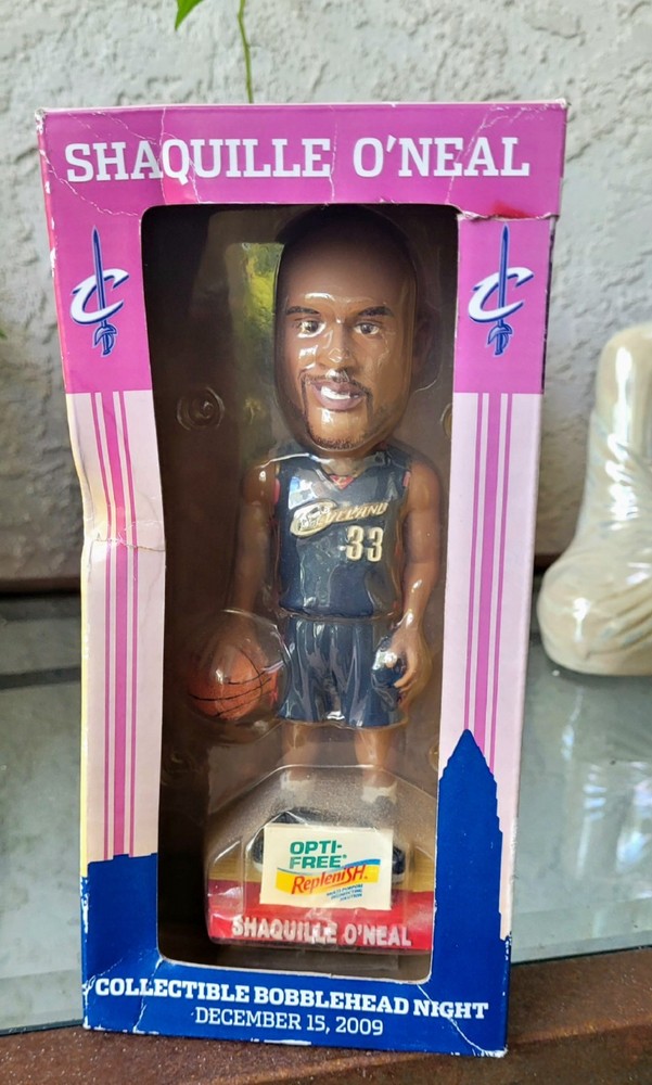 Shaquille O'Neal Bobblehead- Cleveland Cavaliers