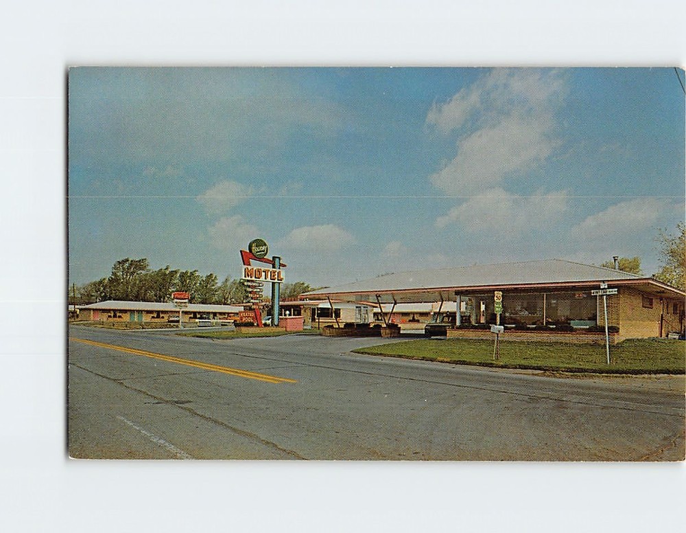 Postcard Holiday Motel & Restaurant Dodge City Kansas USA