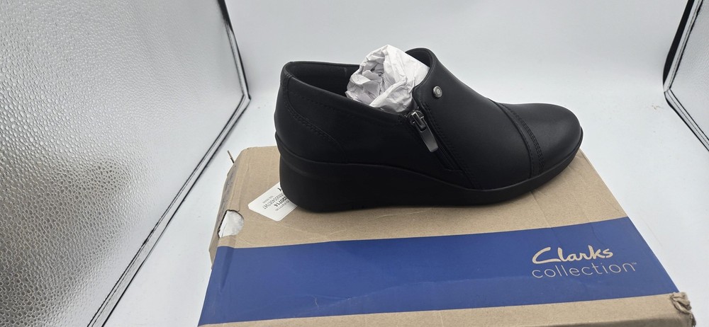 Clarks Collection Suttyn Zip Boots Womens 6 Black Leather Ankle Bootie Comfort