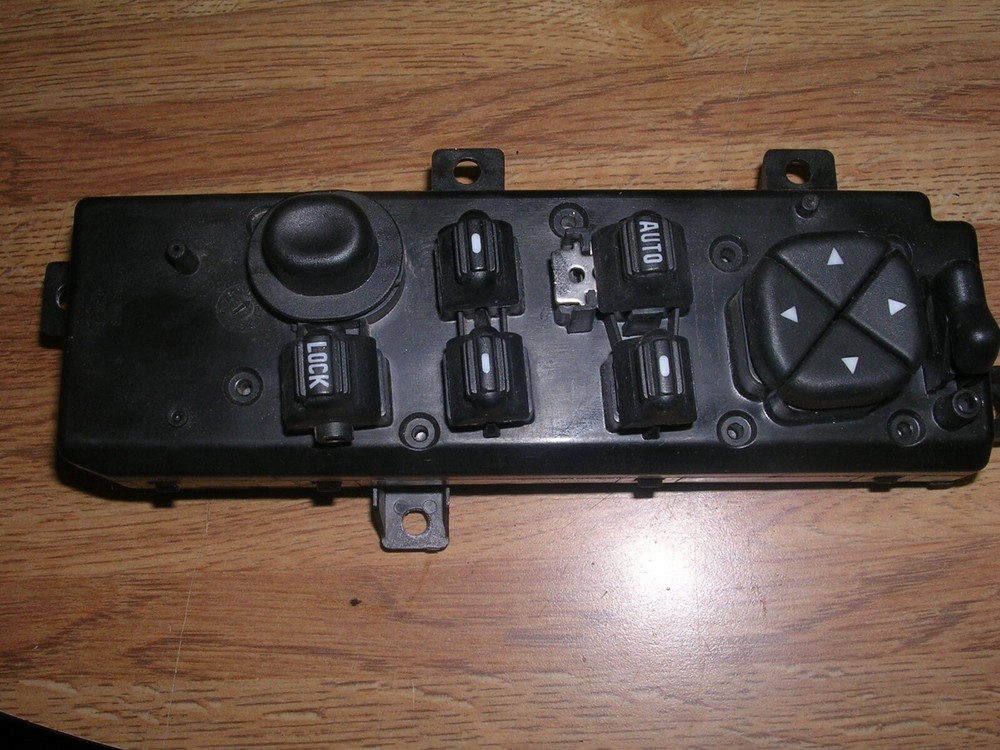 Gray Master Power Window Switch for 1999-2004 Jeep Grand Cherokee