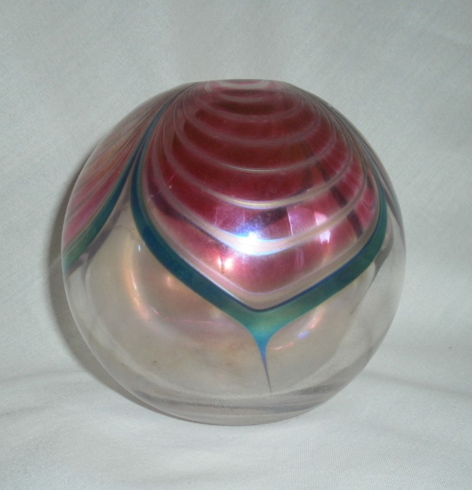 Studio Art Glass Hand Blown Iridescent Pulled Feather Glass Bud Vase Signed