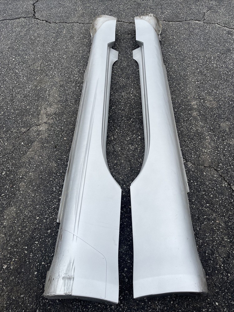 Damage Nissan 350Z Rocker Panel Molding RH LH OEM 03-09