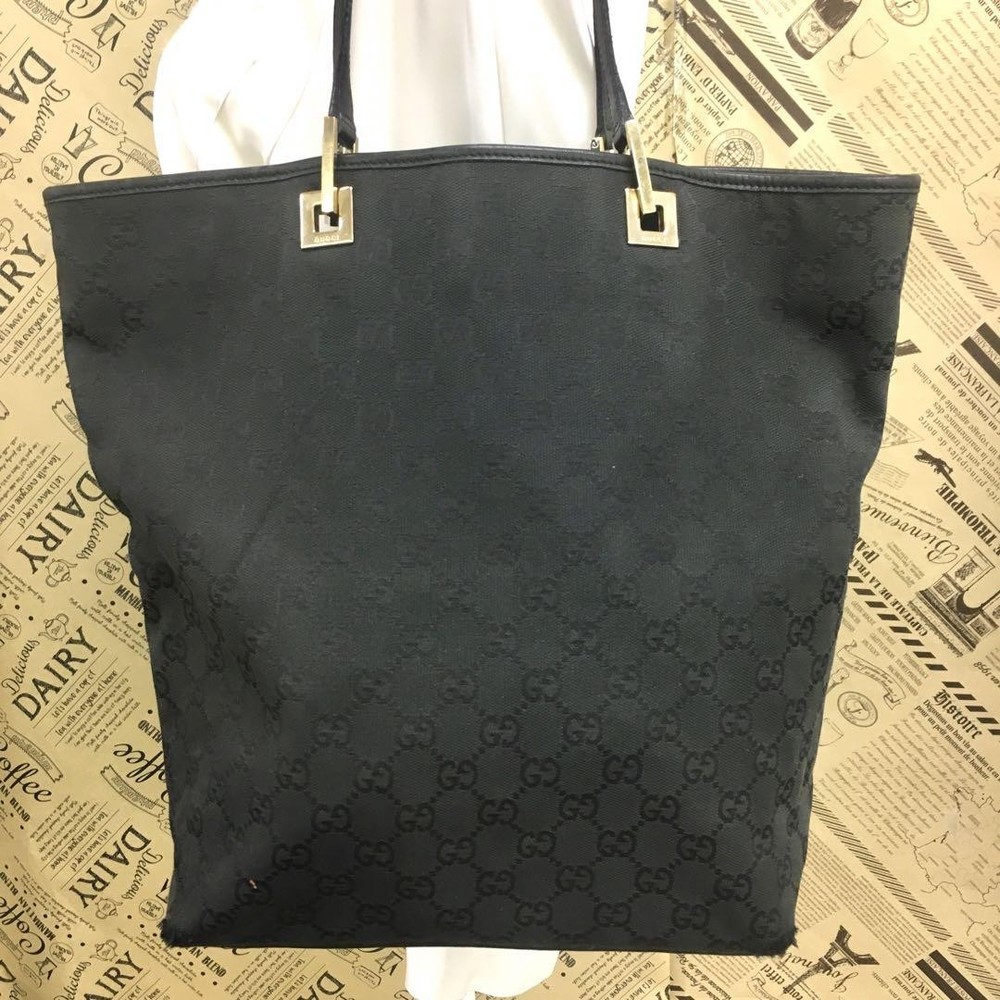 GUCCI GG Canvas Black Tote Bag Authentic G05121658