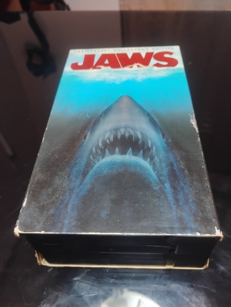 Jaws (VHS, 2000, 2-Tape Set, Anniversary Collectors Edition Double-Pack)