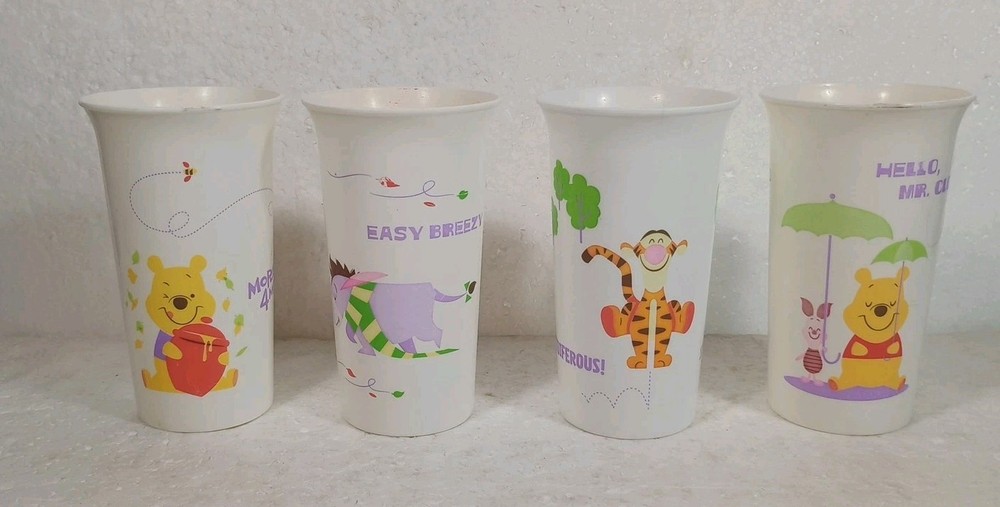 VTG Tupperware Disney Winnie the Pooh plastic Tumblers 10.5 oz  Set Of 4