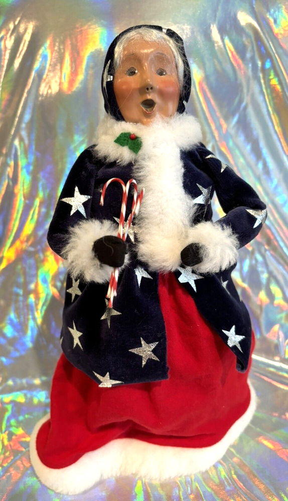 Byers' Choice Mrs. Claus Patriotic Christmas Red White Blue Stars Carolers USA