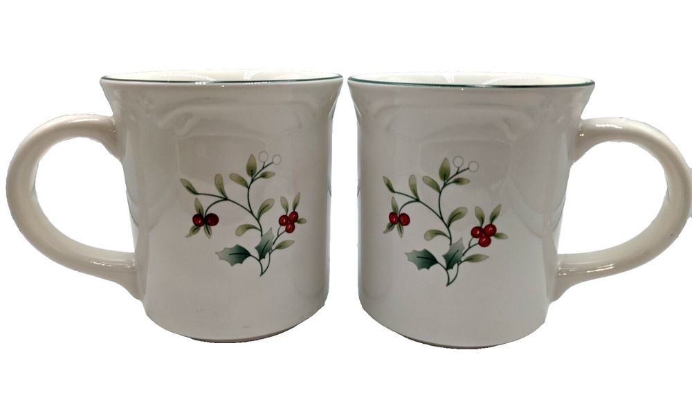 Set of 2 Pfaltzgraff Winterberry Coffee Tea Hot Chocolate Mugs Cups 12 oz EUC
