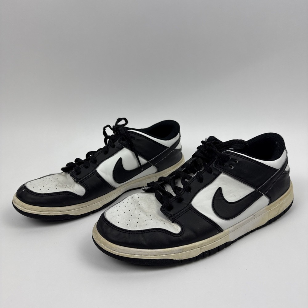 Nike Men’s Size 10 Panda Dunks Low Retro DD1391-100 Black And White