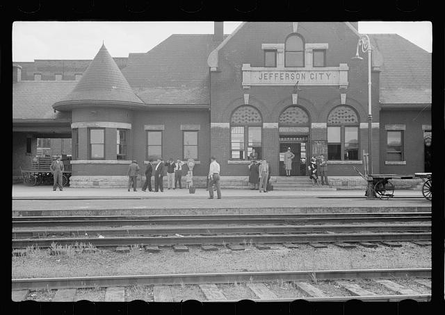 Photo:Jefferson City Missouri Railroad Station 1940 Railroad Depot People