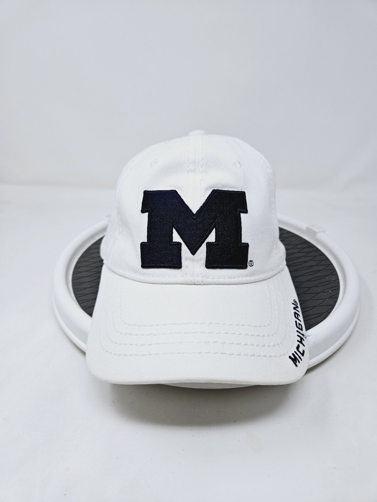 Michigan Wolverines White Embroided Stretch Fit Ball Cap Used FAST SHIPPING!!