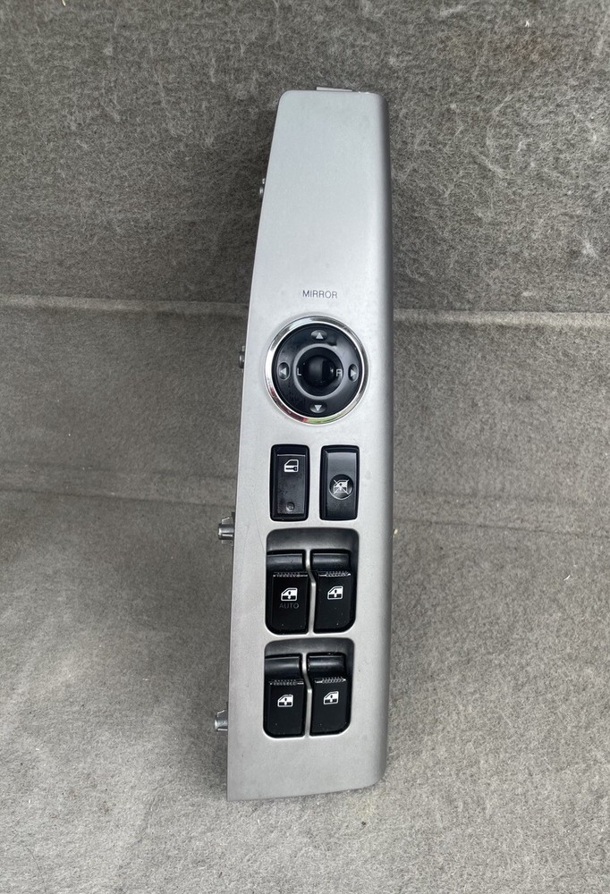 2010-2012 HYUNDAI SANTA FE WINDOW WING MIRROR CONTROL SWITCH PANEL 935702B630BS