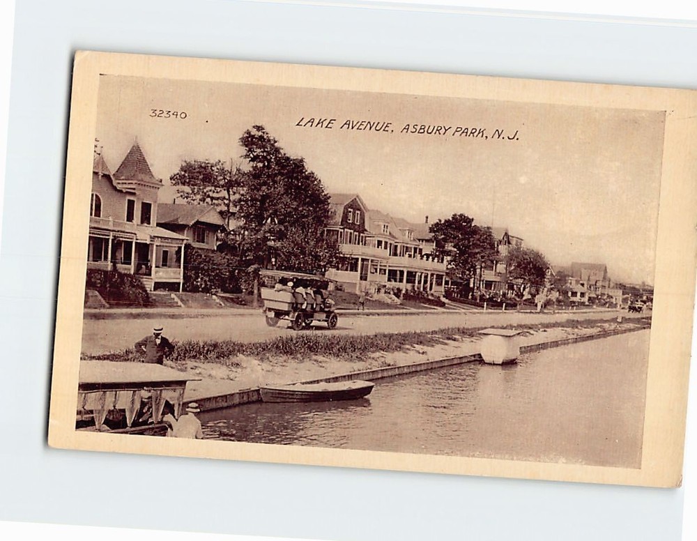 Postcard Lake Avenue Asbury Park New Jersey USA