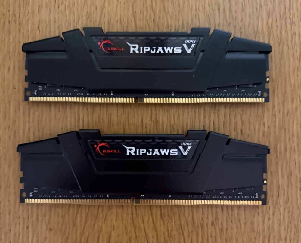 Used G.SKILL Ripjaws V 16GB (2 x 8GB) DDR4 3200MHz