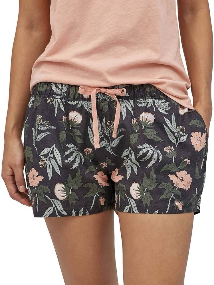 Patagonia Women's Island Hemp Baggies floral print Shorts - 3