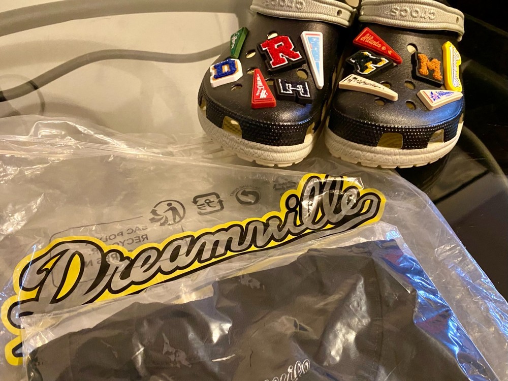 LIMITED EDITION DREAMVILLE FESTIVAL (Med) T-Shirt, Crocs Clogs + Jibbitz