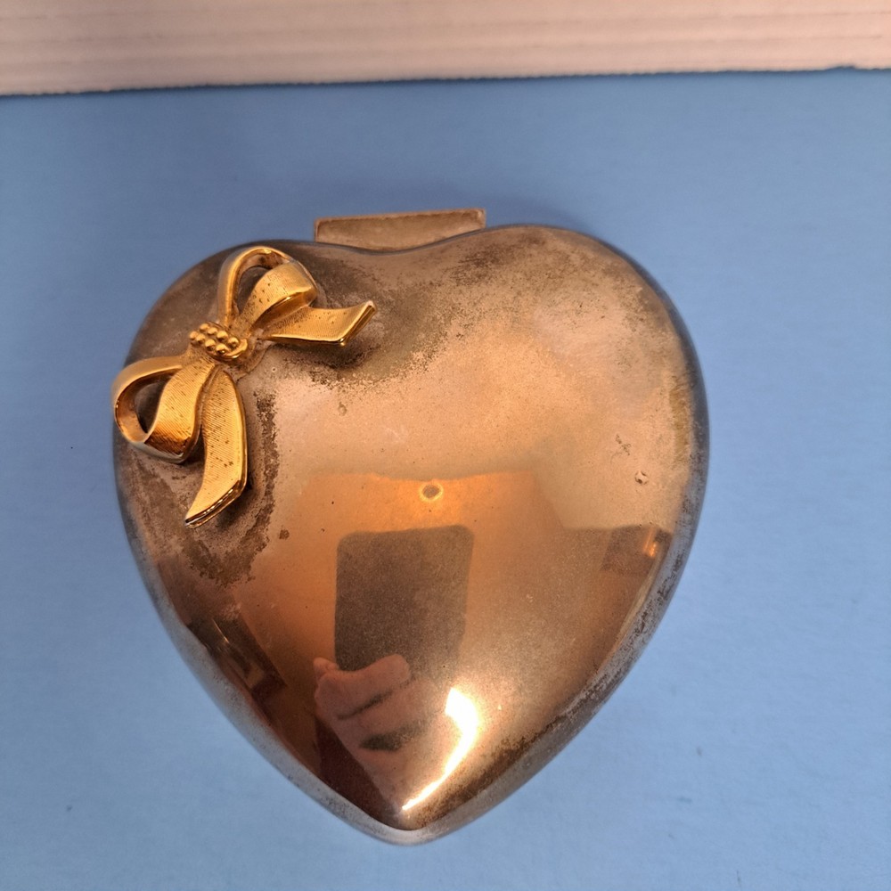 Vintage Silver-Plated Heart Shaped Musical Trinket/Ring Box Patina