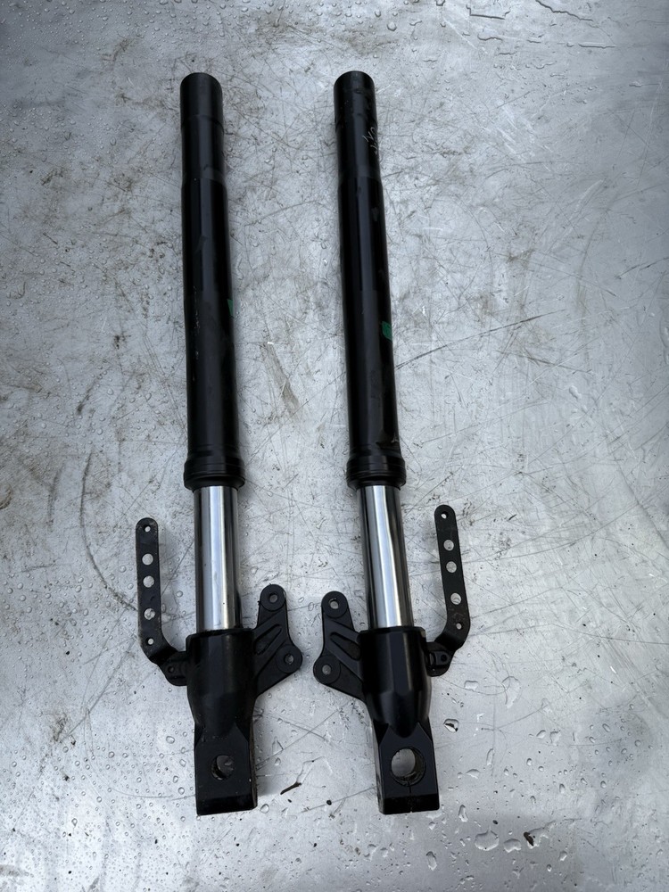 Kawasaki Z750 Z 750 Forks Fork Clamp front end clamps trees oem Genuine 2008