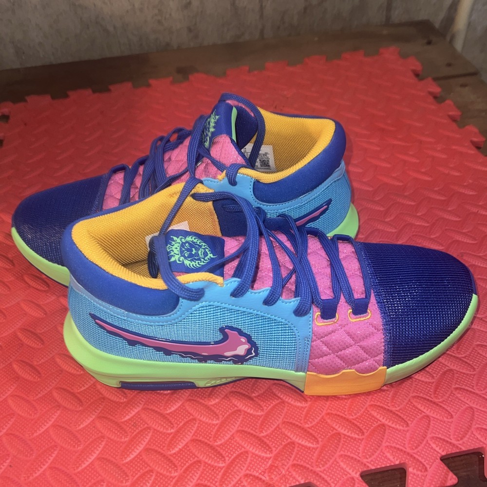 Size 13- Men Nike LeBron Witness 8 I Promise School Excellent Condition