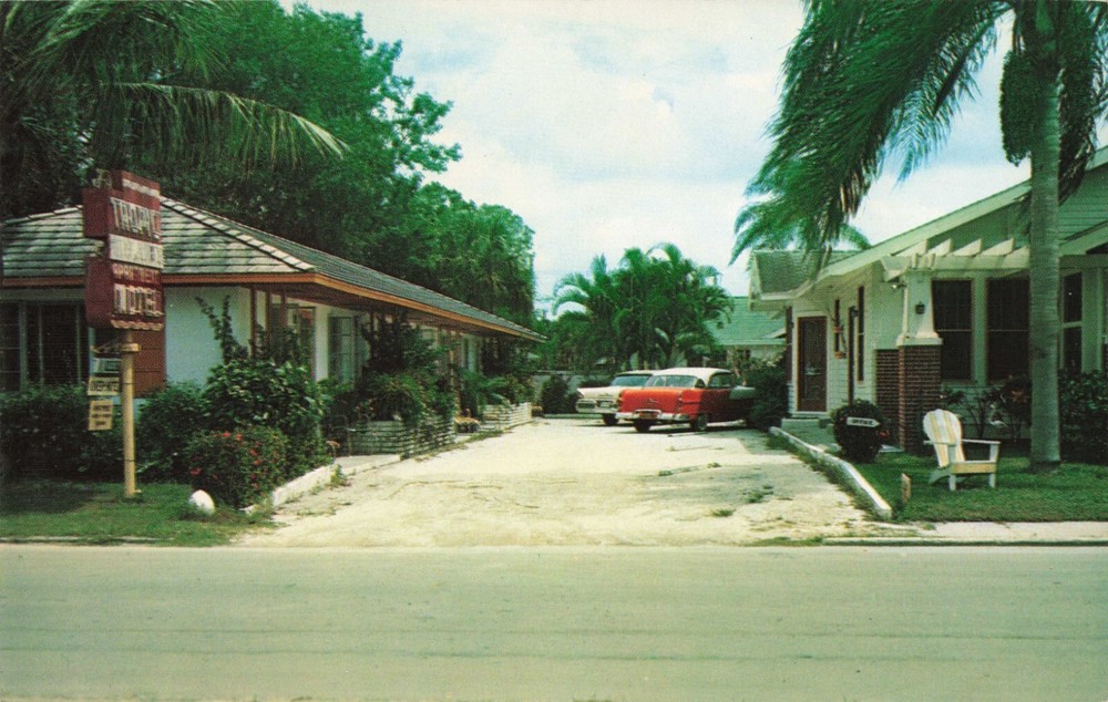 Sarasota Florida, Tropic Apartment Motel, Old Cars & Sign, Vintage Postcard