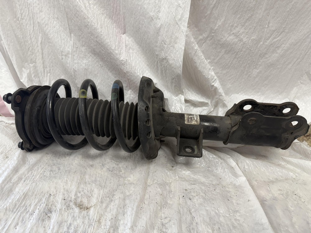 Hyundai Sonata Left Strut Assembly 2016-2019