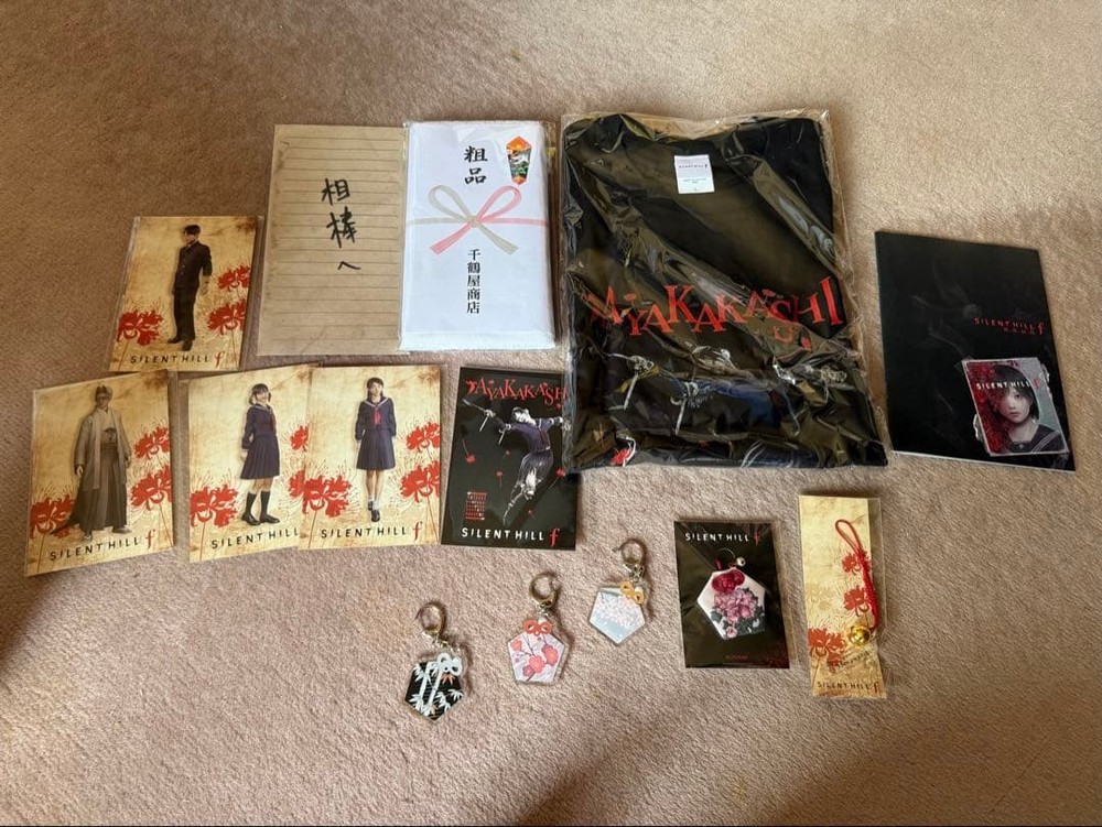 Silent Hill f Collection 14-piece Set with amulet