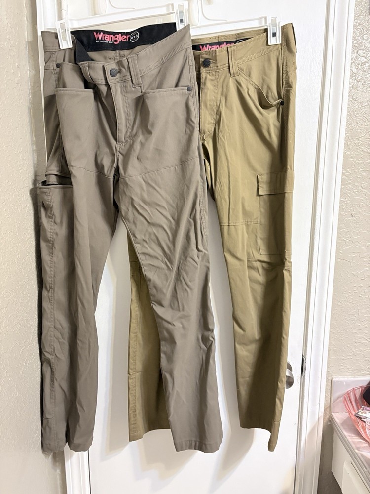 Never worn Wrangler ATG pants men’s 30x30
