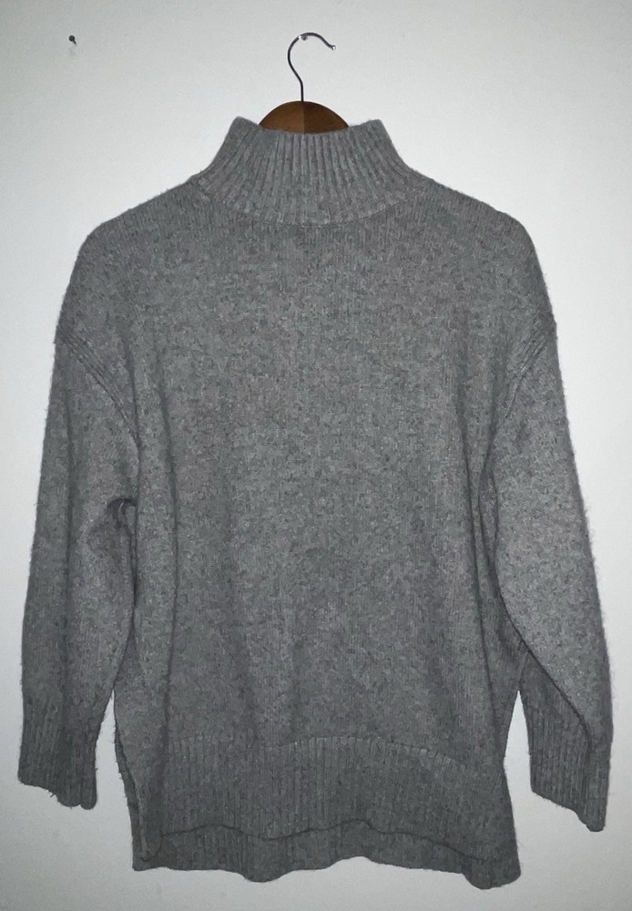 H&M Women’s Gray Solid Ribbed Knit Mock Neck Pullover Sweater Side Slits S