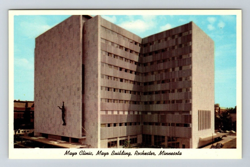 Rochester MN-Minnesota Mayo Clinic Mayo Building Exterior Vintage Postcard