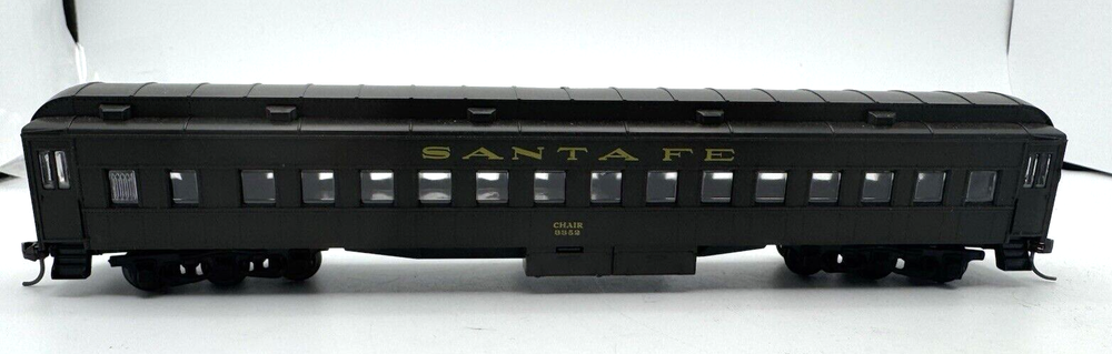 VINTAGE ATHEARN 2016 HO SANTA FE CHAIR 3352 CAR ASSEMBLED DARK GREEN NO BOX