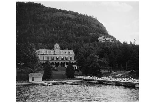Hundred Island House, piers, resort, docks, Lake George, Adirondack Mountains,