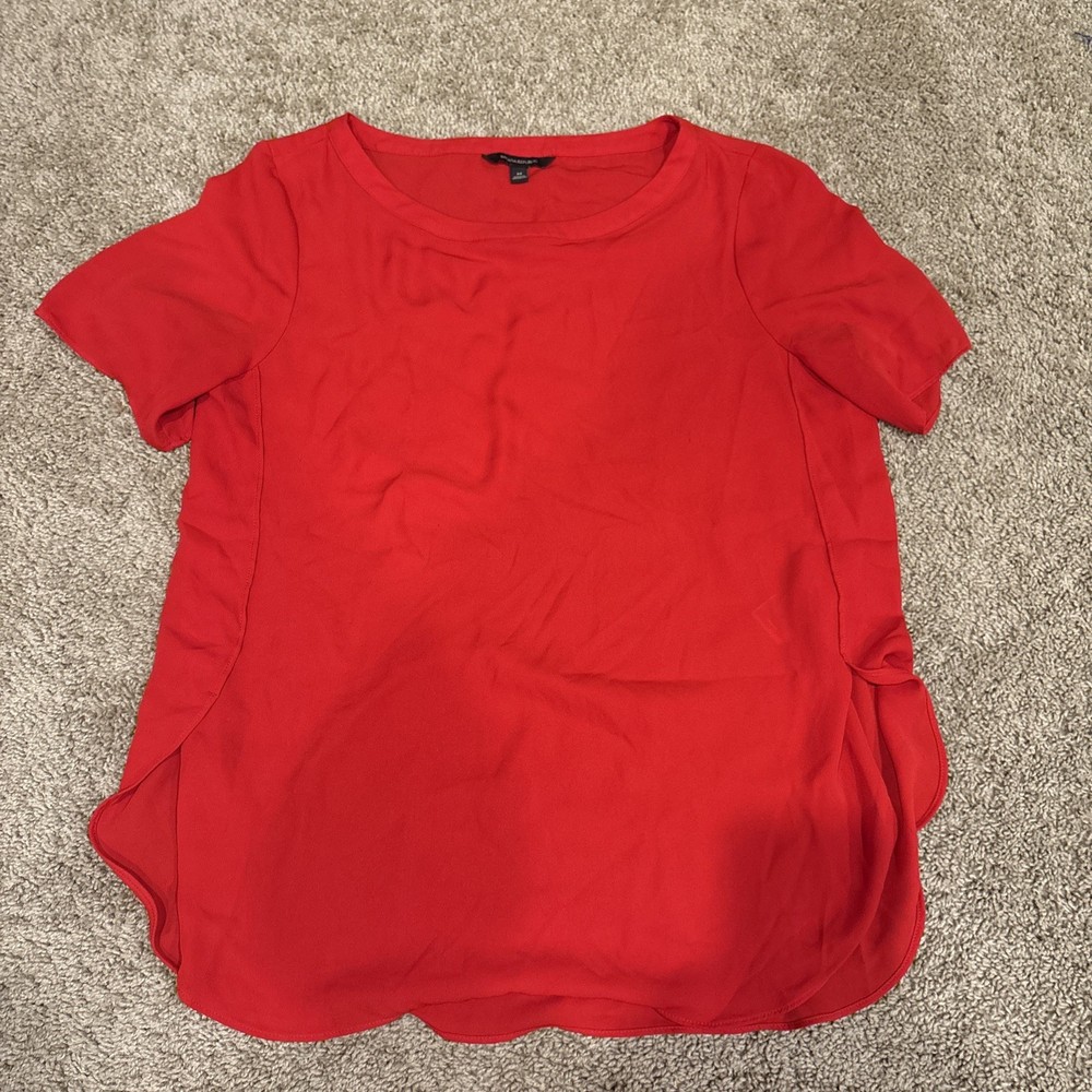 Banana Republic Women’s Red  Short Sleeve Shirt Top Size M  Round Neck