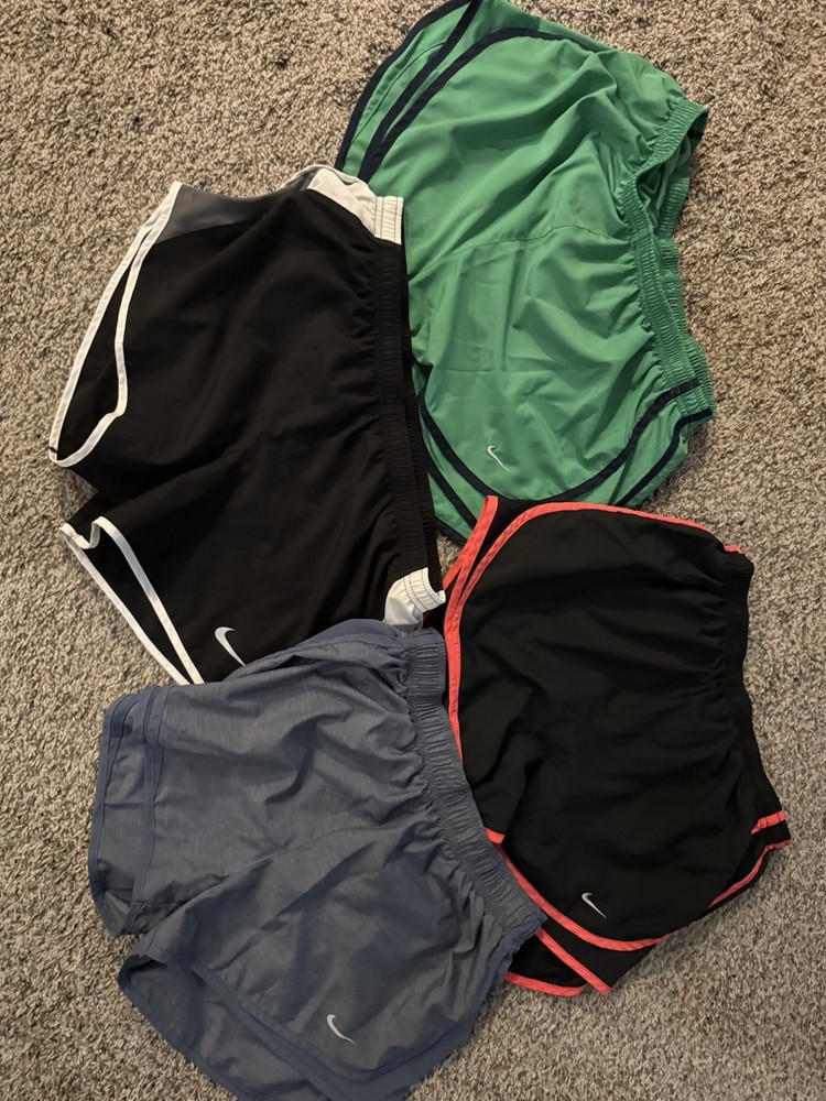 Nike Pro Dri-Fit Women's Training Shorts Size L, Pack of 4
