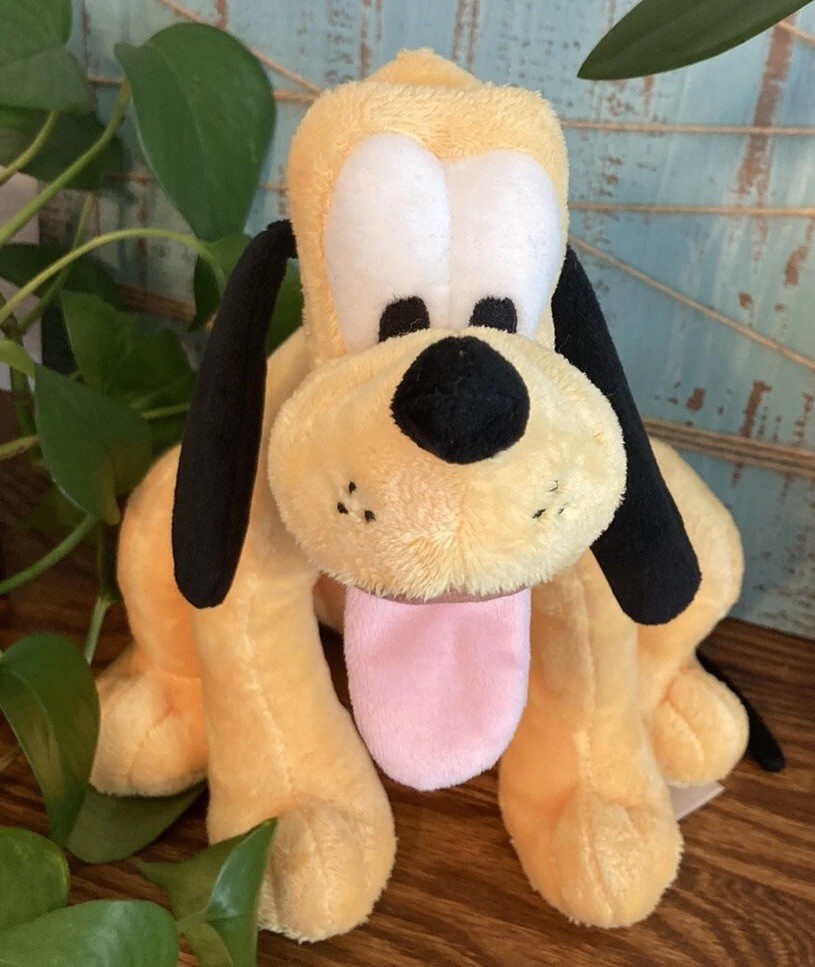 Disney Store Pluto Plush Stuffed Animal Mickey’s Dog Green Collar Sitting
