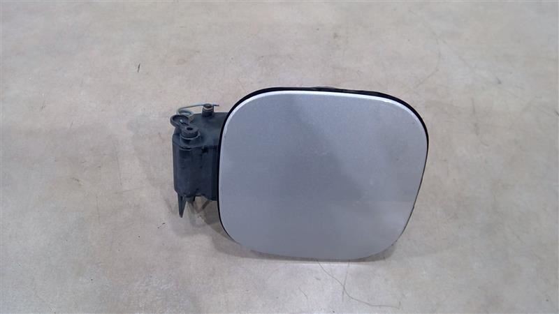 2019-2021 CHEVROLET TRAX FUEL FILLER DOOR CAP ASSEMBLY OEM 95147035