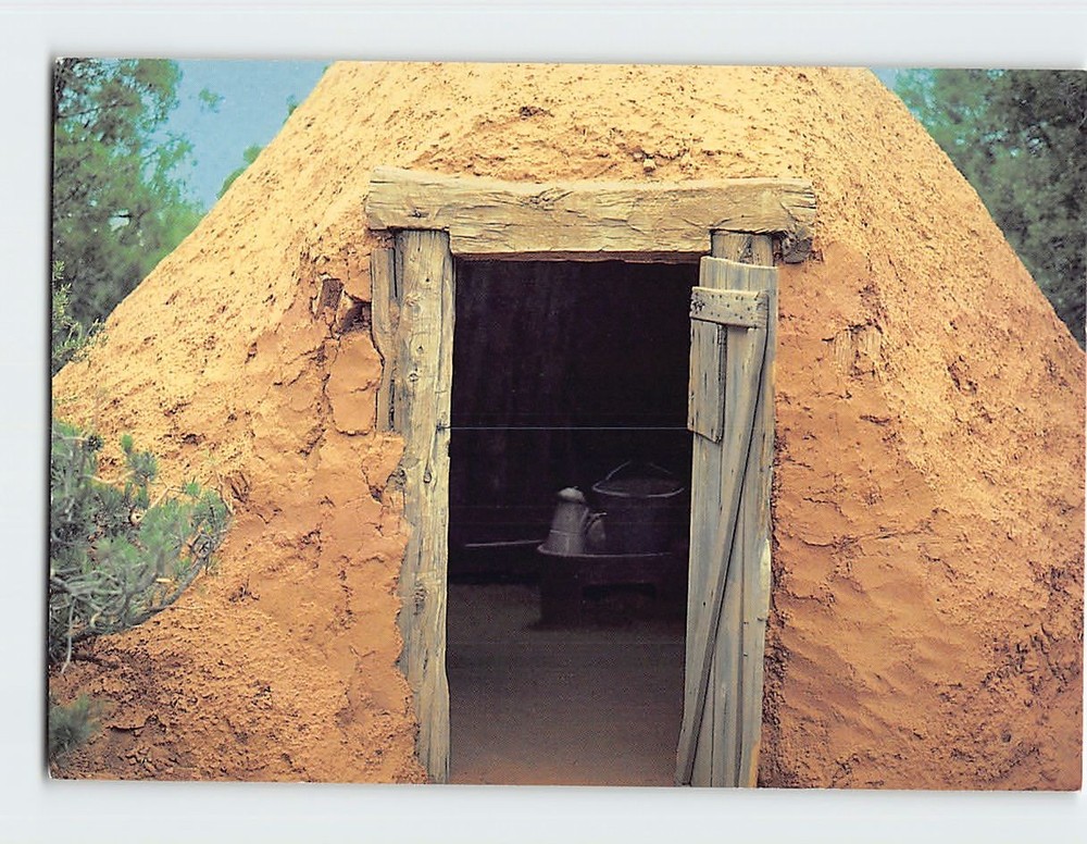Postcard Navajo American Indian Hogan USA