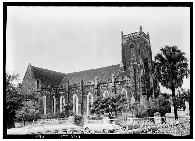 Photo:Texas Church 1900s Gothic Revival Stone Building Palm Trees Cars