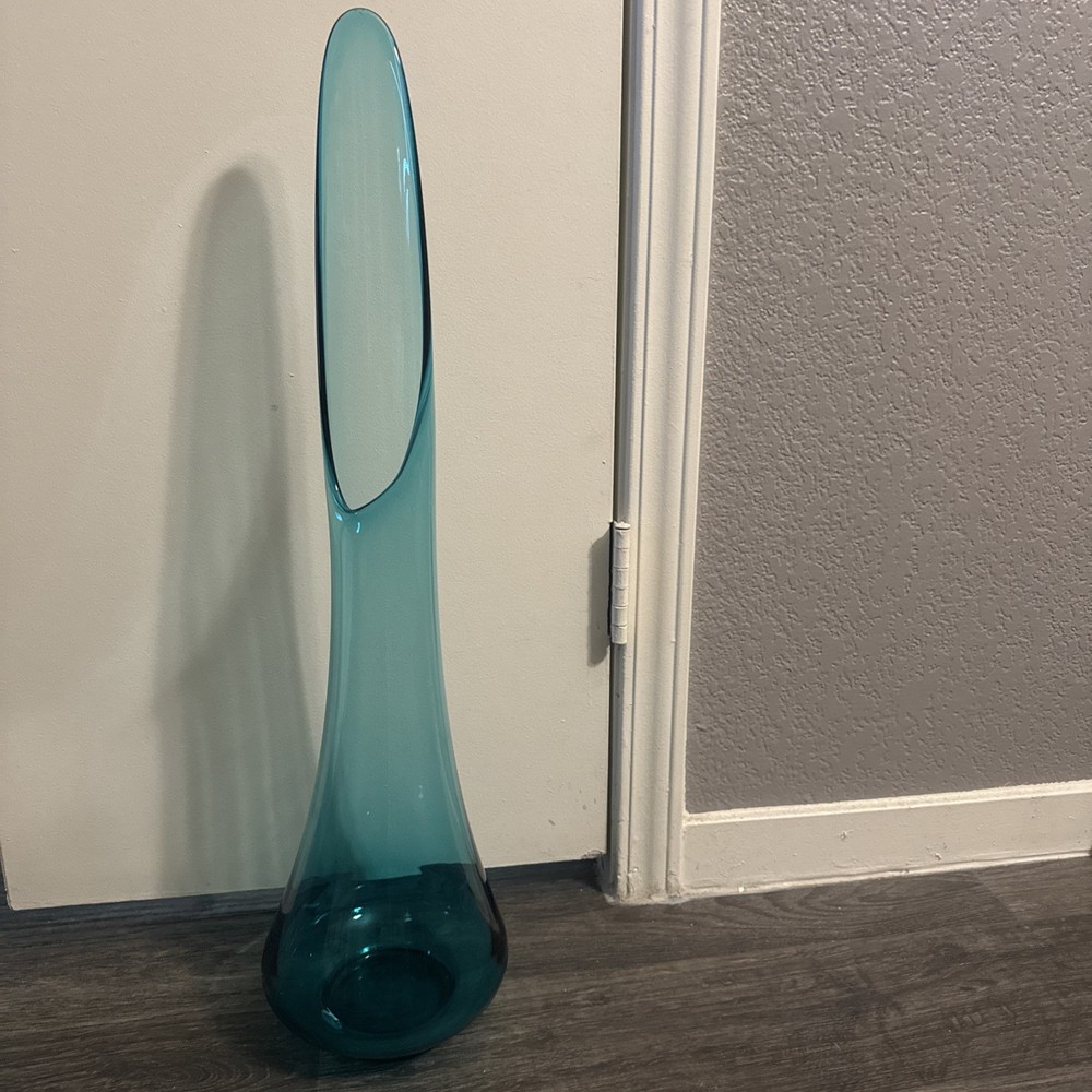 Vintage LE Smith Peacock Blue Smooth Swung Vase 25.6” Tall