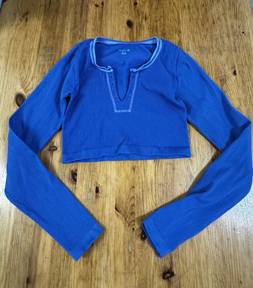 Out from Under Urban Outfitters Women Ribbed long sleeve Crop Top blue size M/L