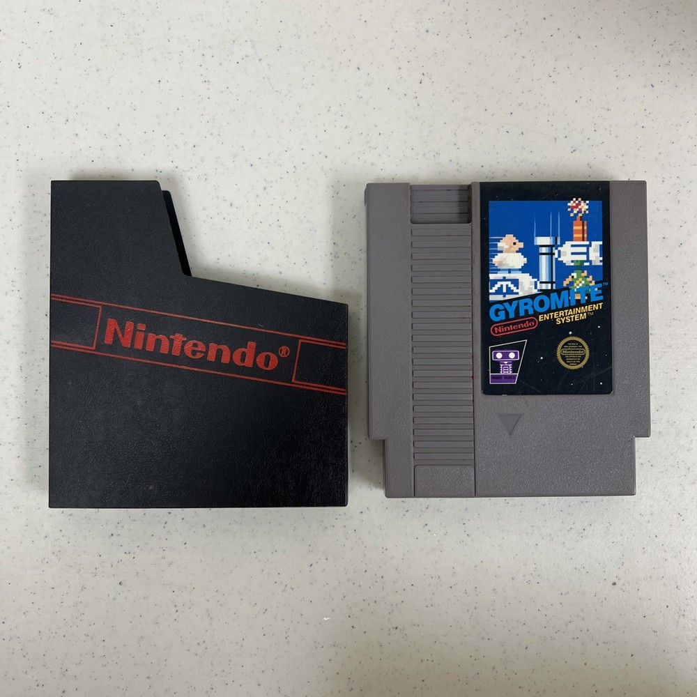 Gyromite 5 Screw & Dust Cover Authentic & Tested NES Nintendo R.O.B.