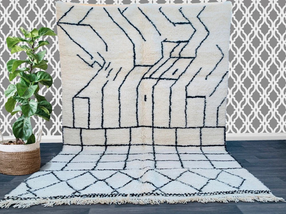 Handwoven Moroccan Beni Ourain Black and White Rug for Bedroom Desk Living Space