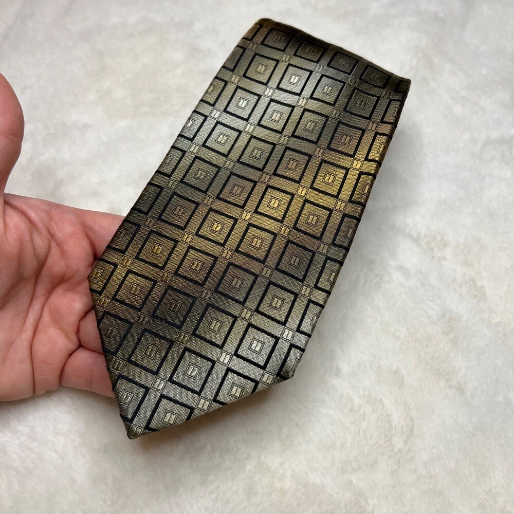 Croft & Barrow 100% Silk Tie Geometric Stain Resistant Gold Black hallographic