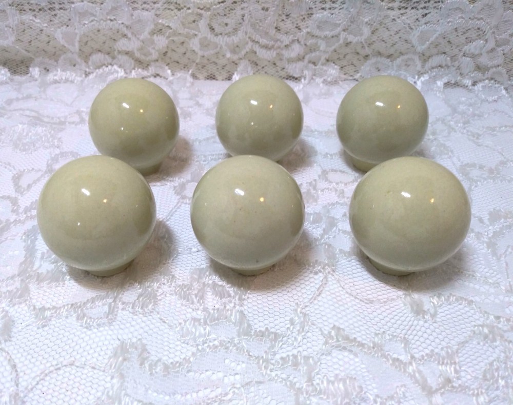 Vintage Light Gray Ceramic 1.5
